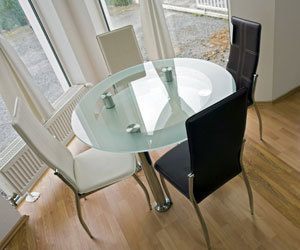 Porte battantes en verre à charnières